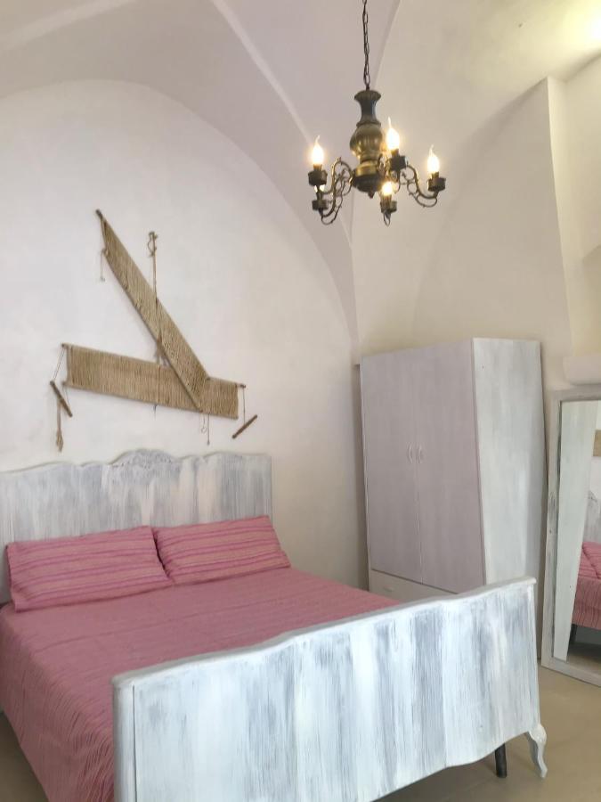 Hotel Chicchisanti Castrignano del Capo Exterior foto